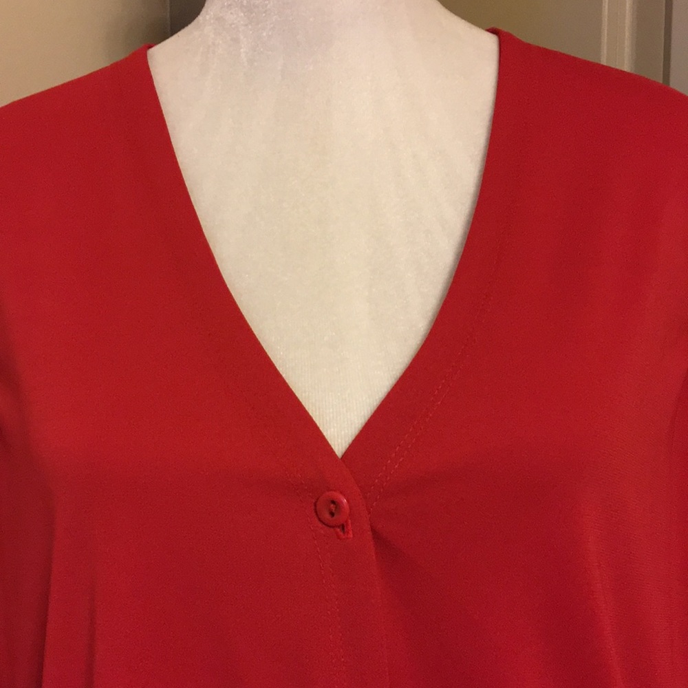 Lightweight One-Button Cardigan - Picture 5 of 8